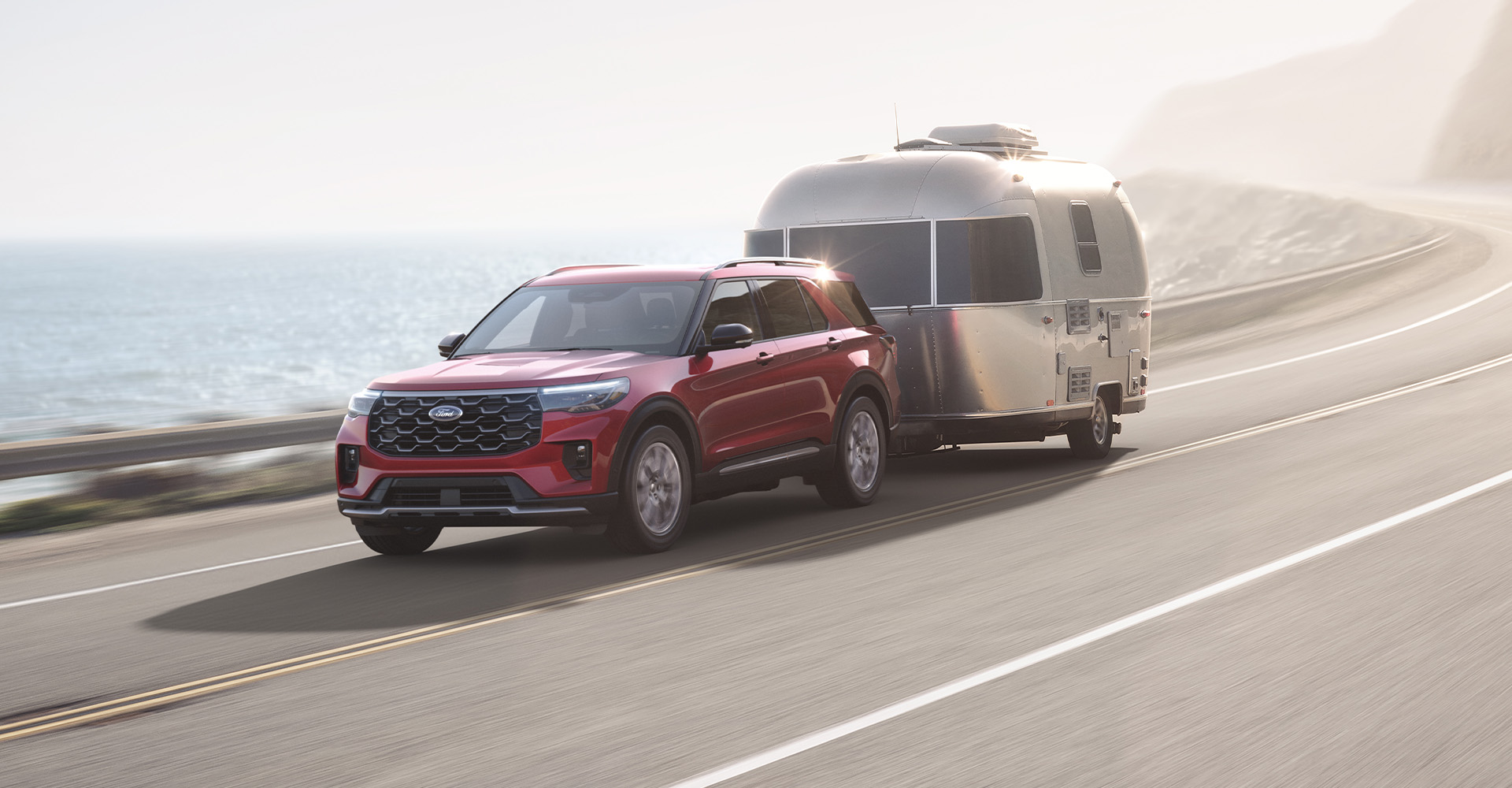 Ford Explorer ST Line vs. ST