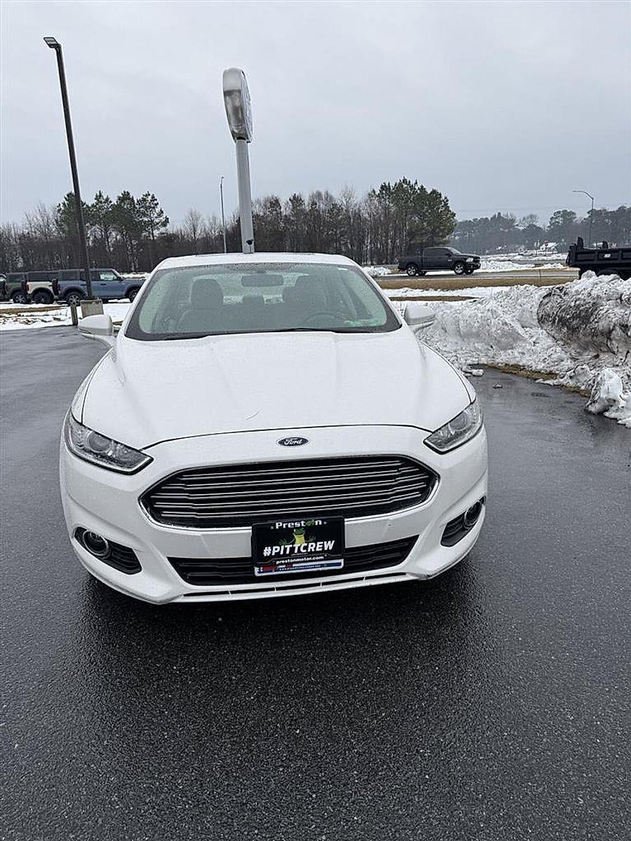 2016 Ford Fusion SE