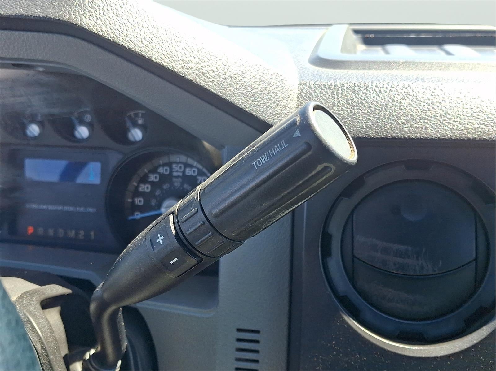2016 Ford Super Duty F-550 DRW XL