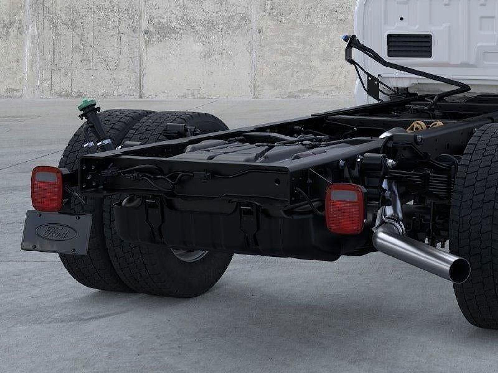 2026 Ford Super Duty F-550 DRW XL