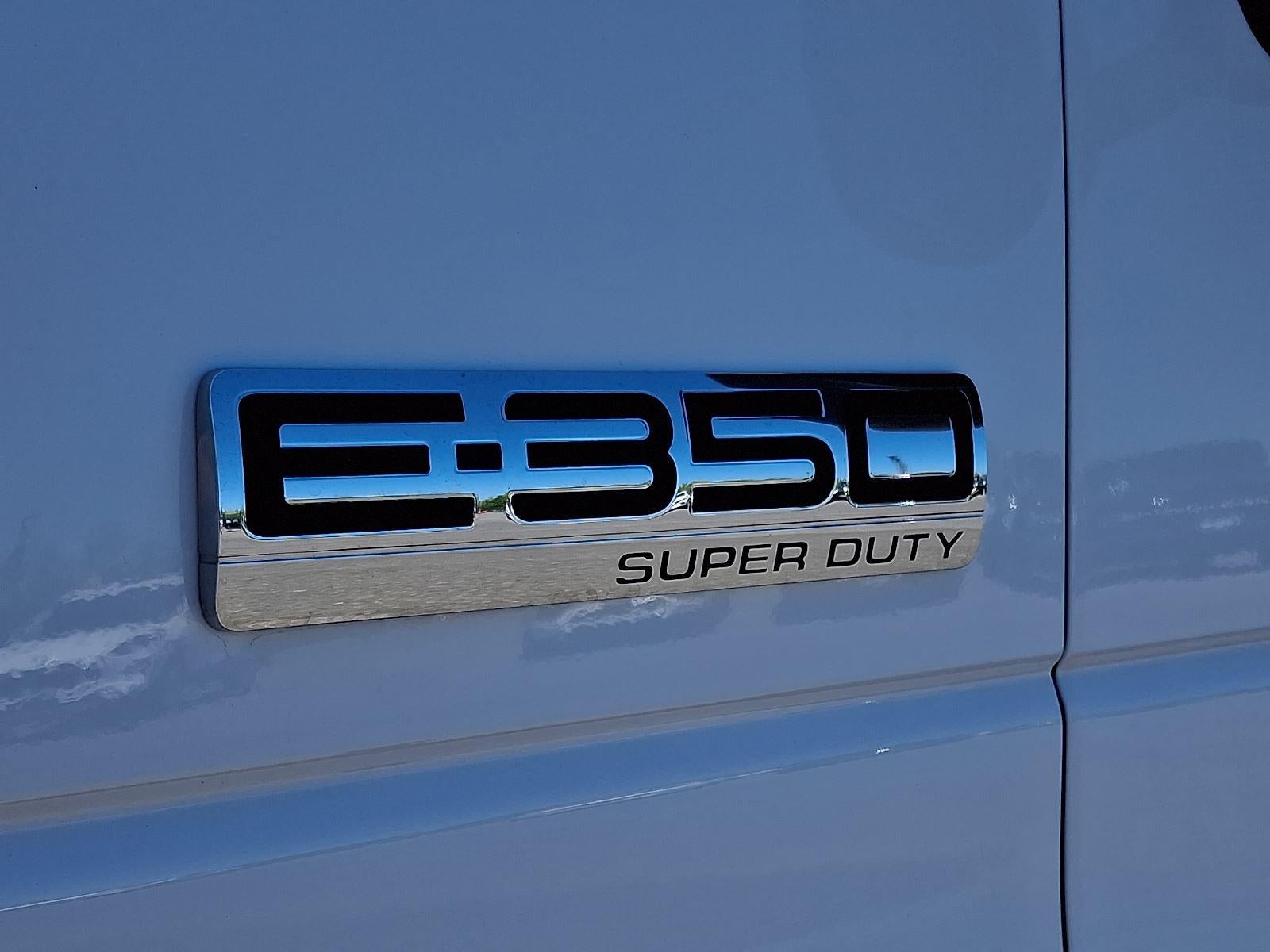 2022 Ford E-Series Cutaway CUTWY