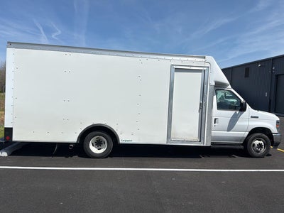 2022 Ford E-Series Cutaway CUTWY