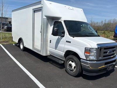 2022 Ford E-Series Cutaway CUTWY