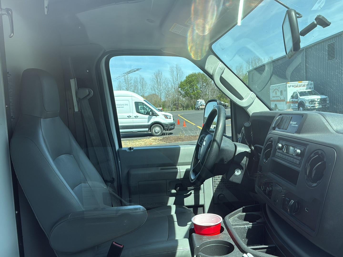 2022 Ford E-Series Cutaway CUTWY