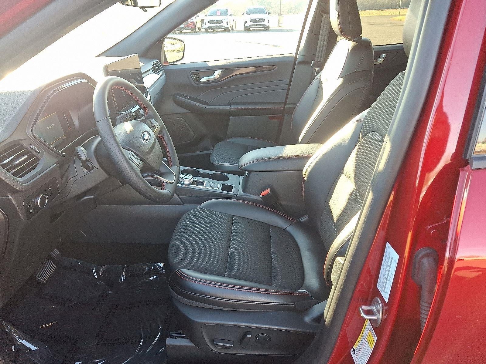 2025 Ford Escape Hybrid ST-Line