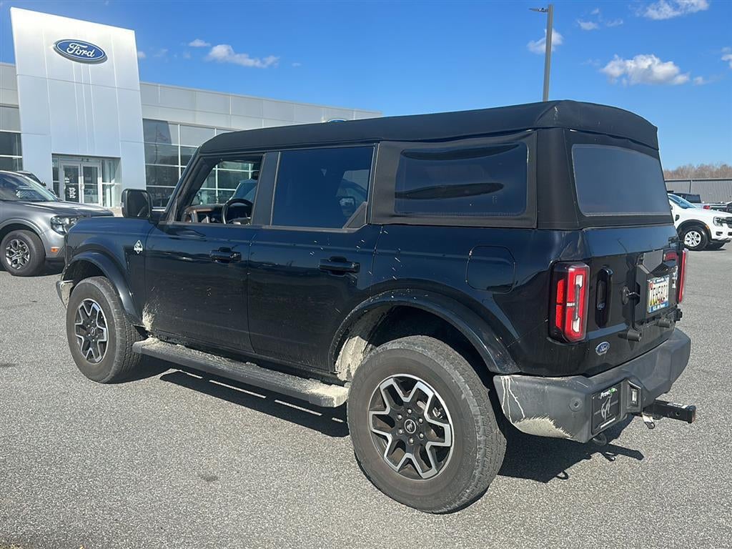 2023 Ford BRONCO Base