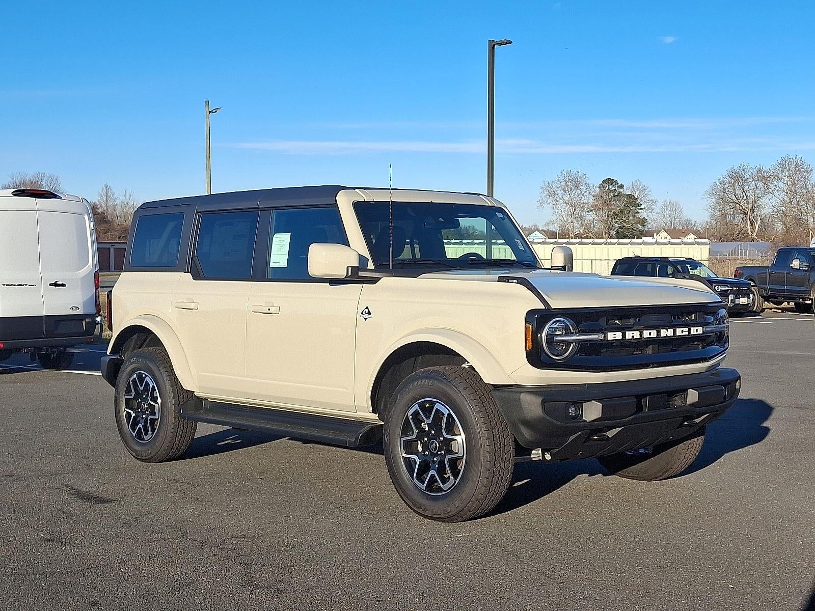 2025 Ford Bronco Outer Banks