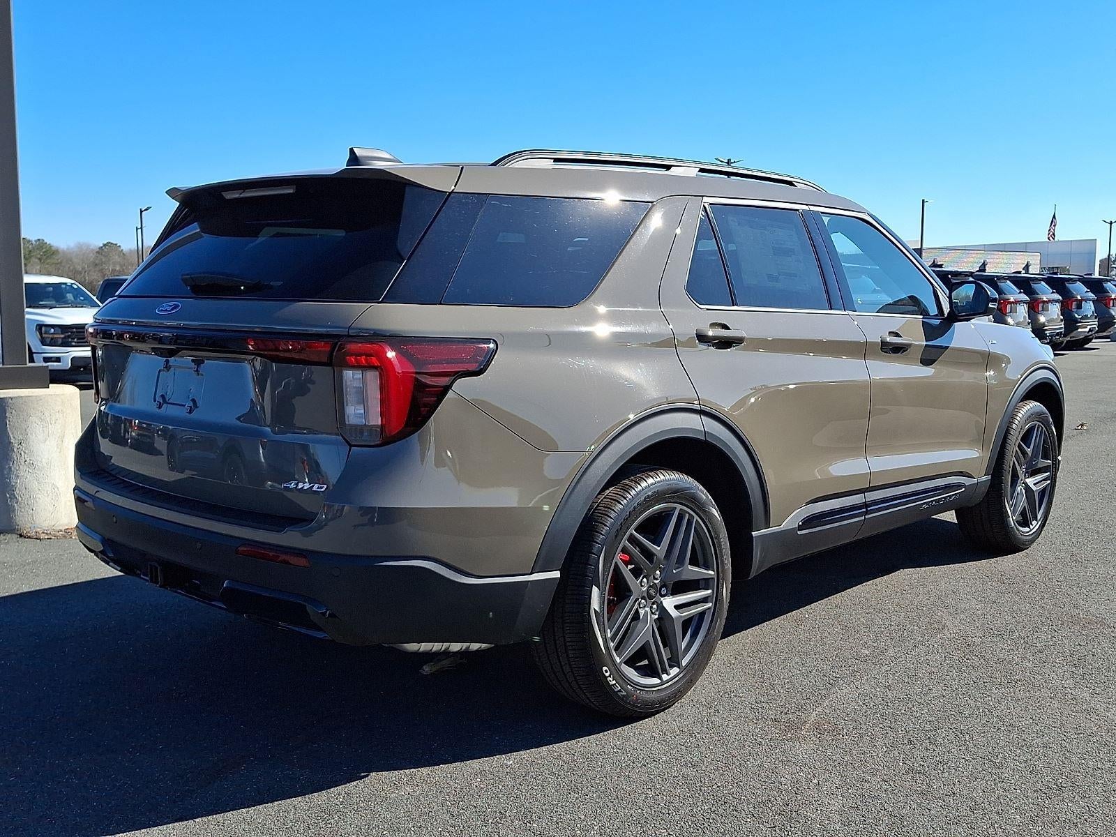 2026 Ford Explorer ST-Line
