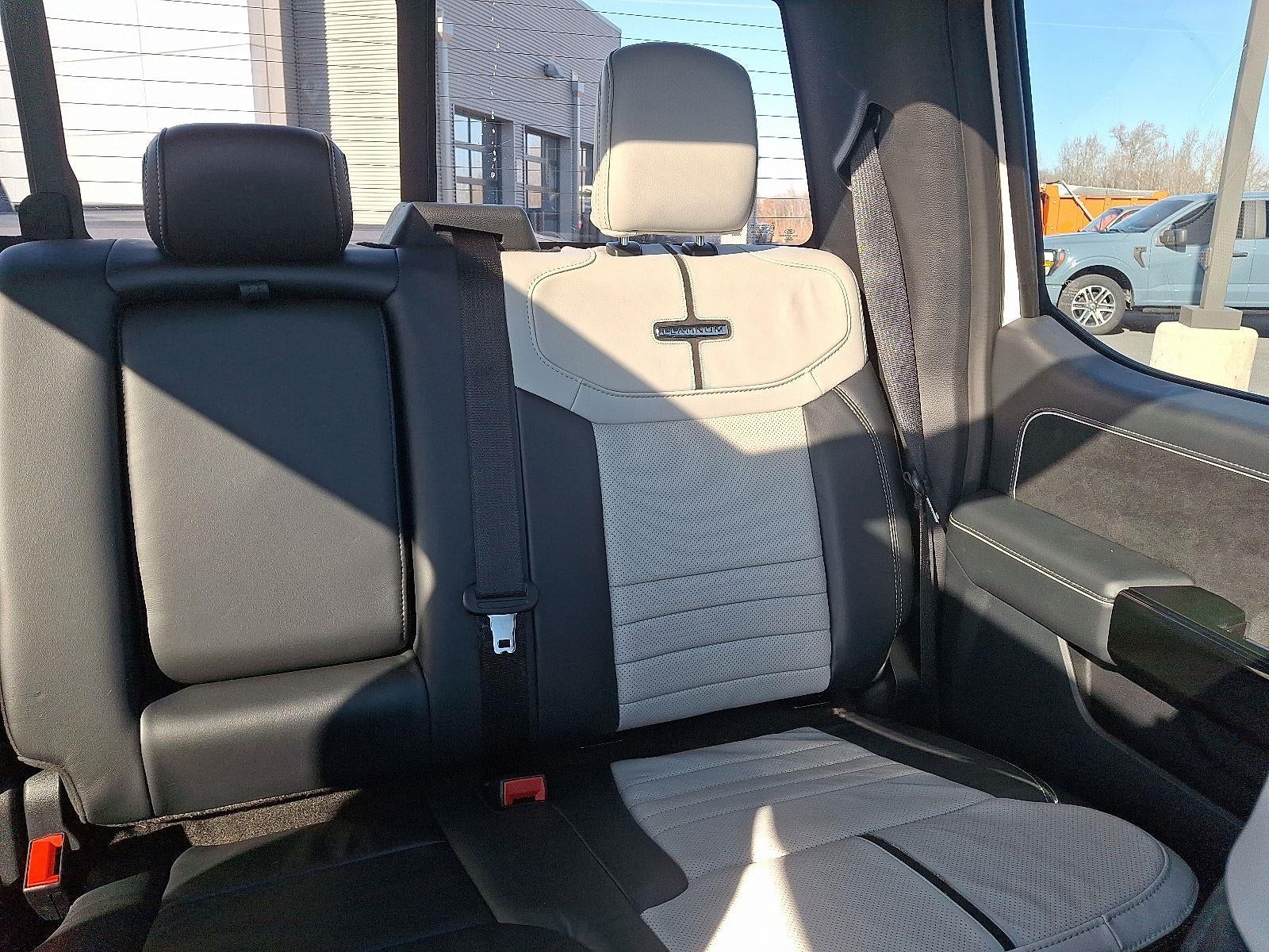 2022 Ford F-150 Lightning XLT