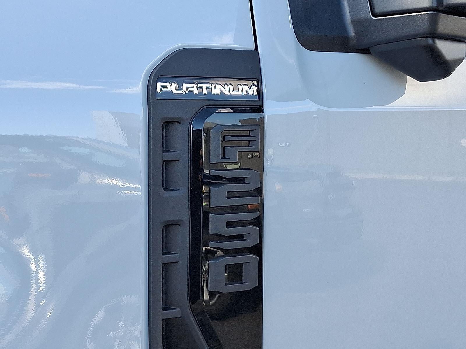 2025 Ford Super Duty F-250 Platinum