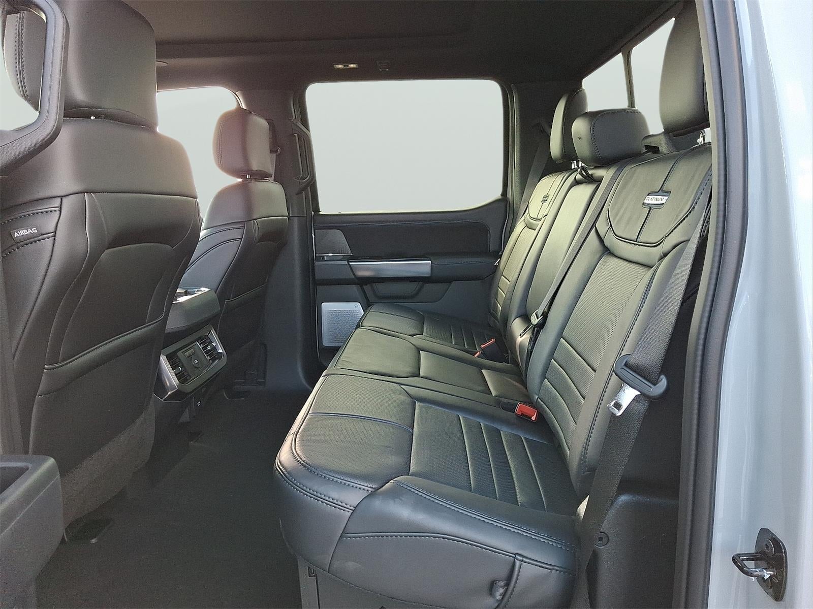 2025 Ford Super Duty F-250 Platinum