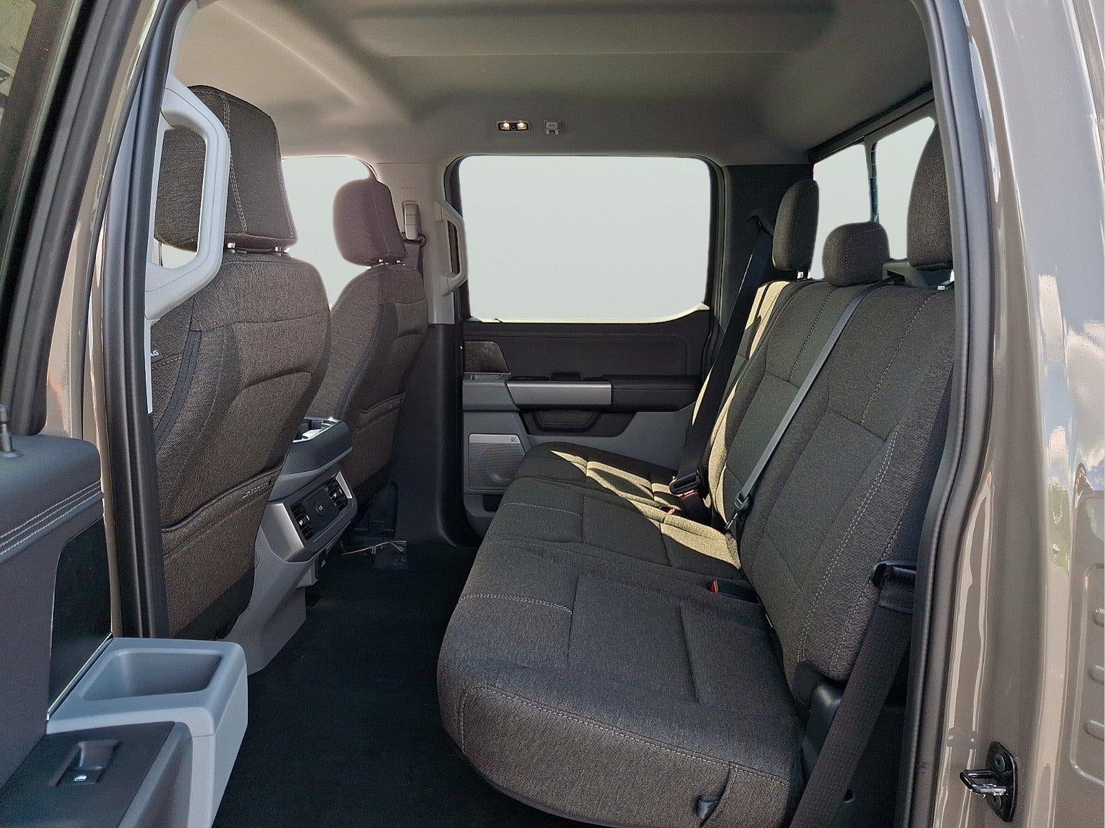 2027 Ford Super Duty F-250 XLT