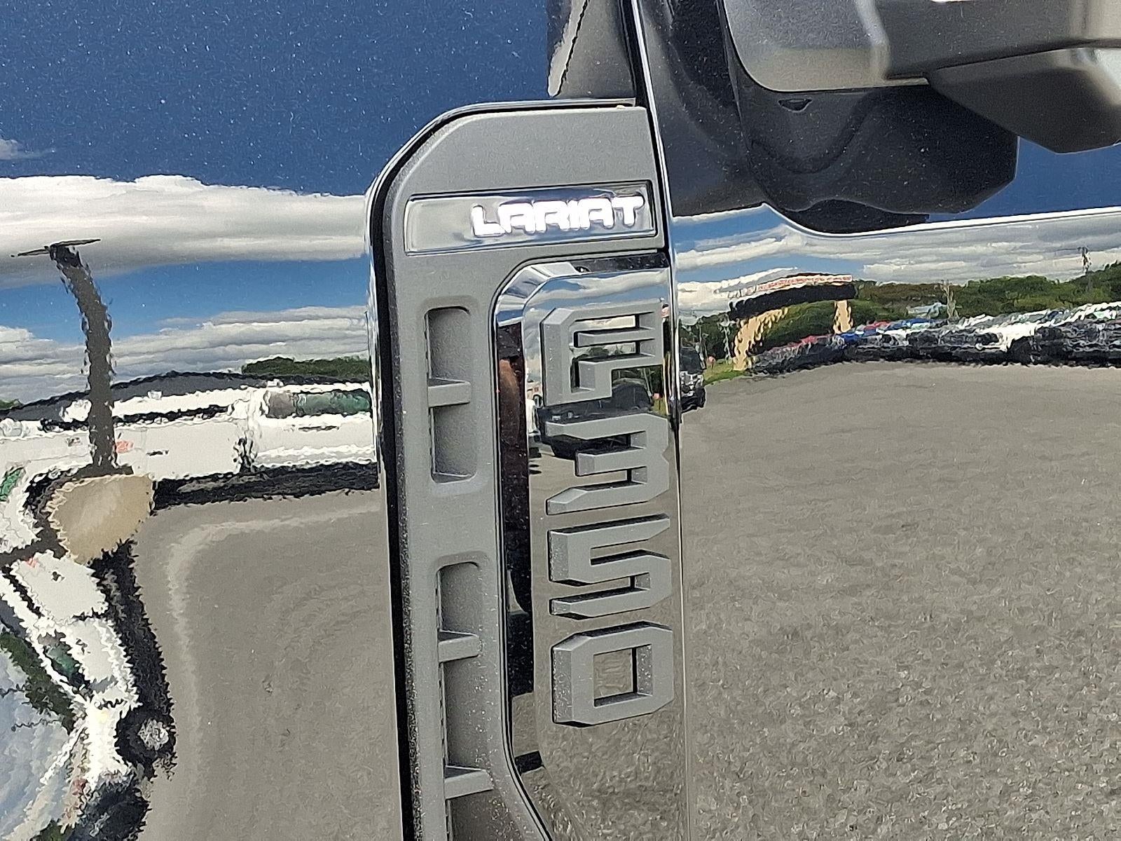 2025 Ford Super Duty F-350 LARIAT