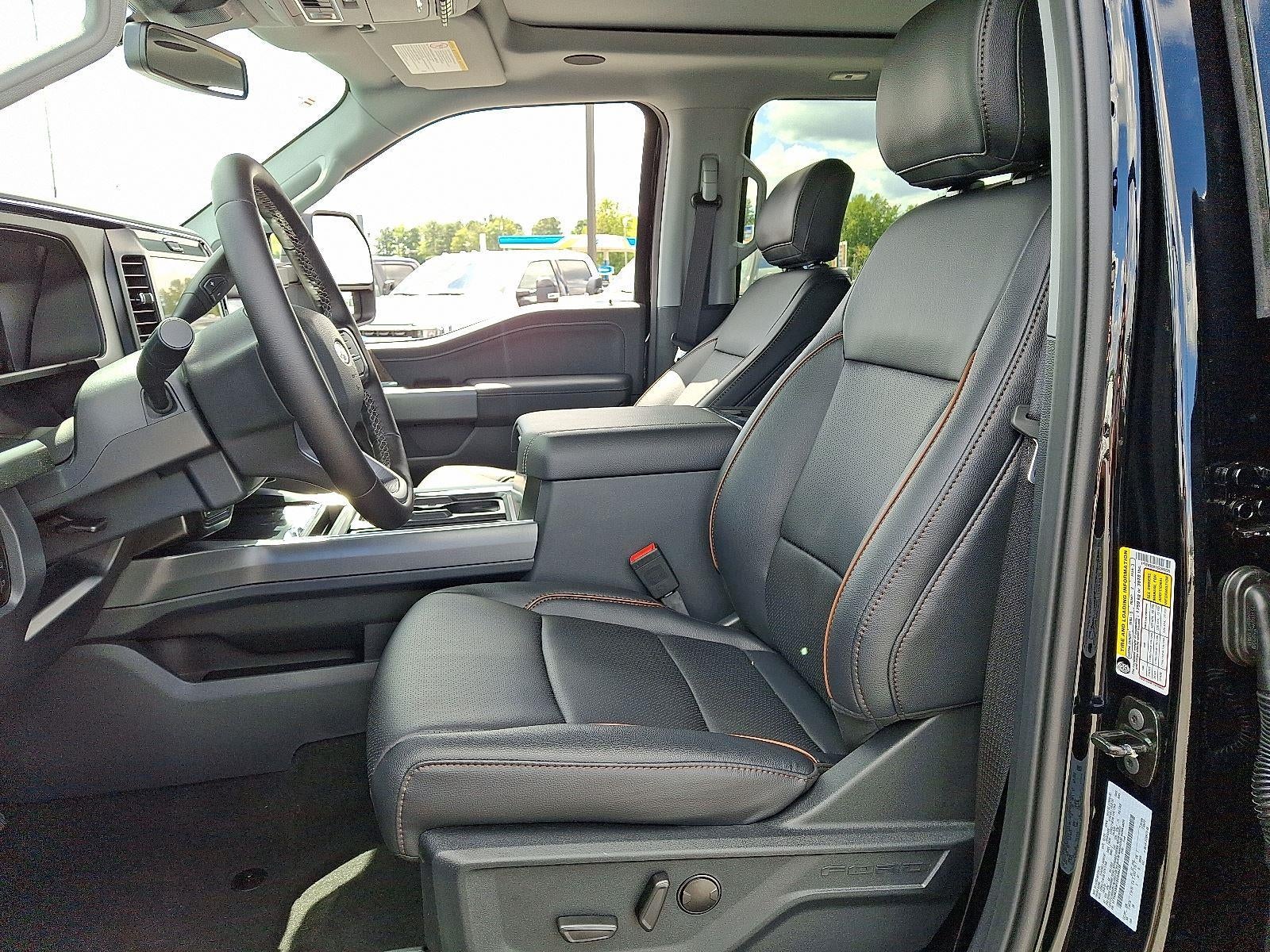 2025 Ford Super Duty F-350 LARIAT