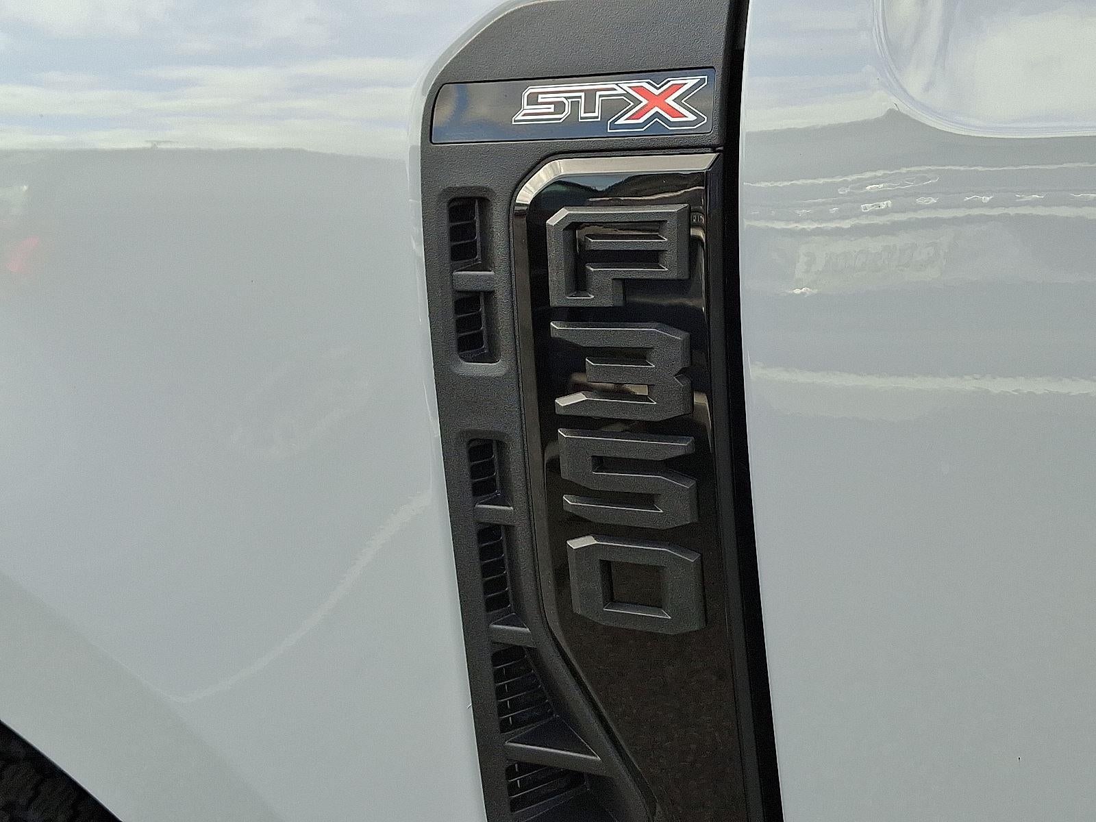 2026 Ford Super Duty F-350 XLT