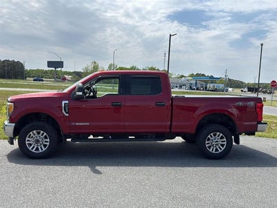 2017 Ford Super Duty F-350 SRW XLT