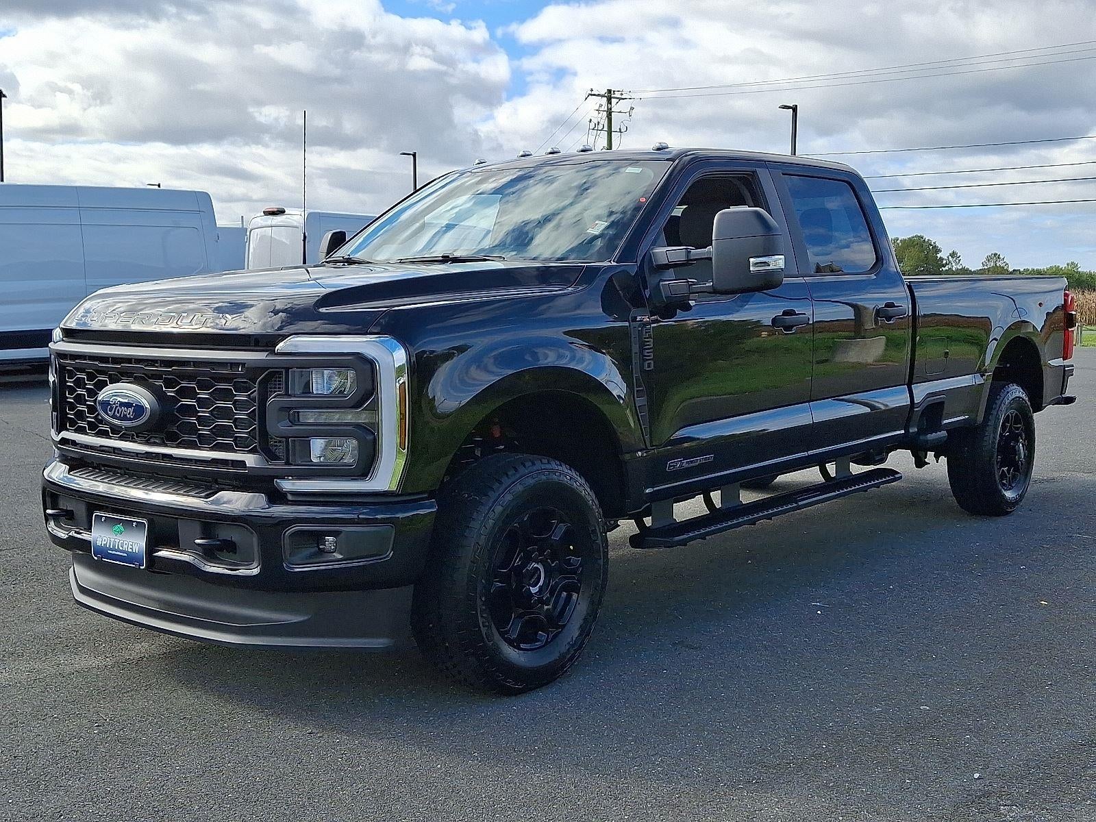 2026 Ford Super Duty F-350 XLT