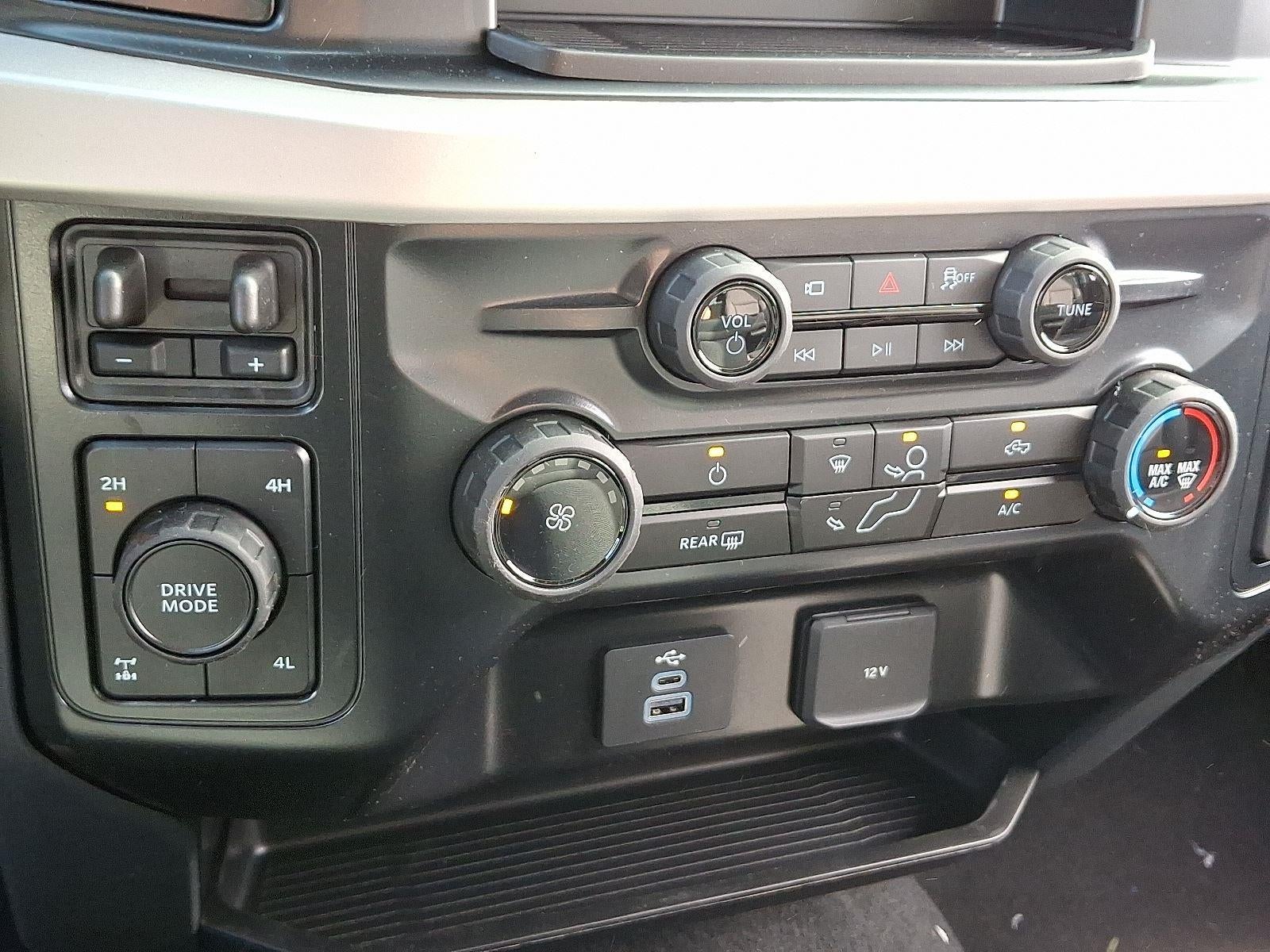 2026 Ford Super Duty F-350 XLT