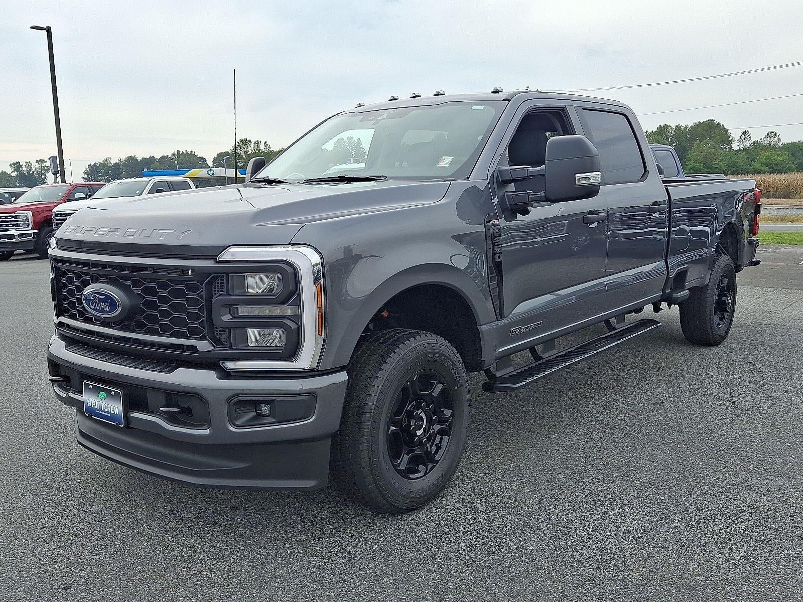 2026 Ford Super Duty F-350 XLT