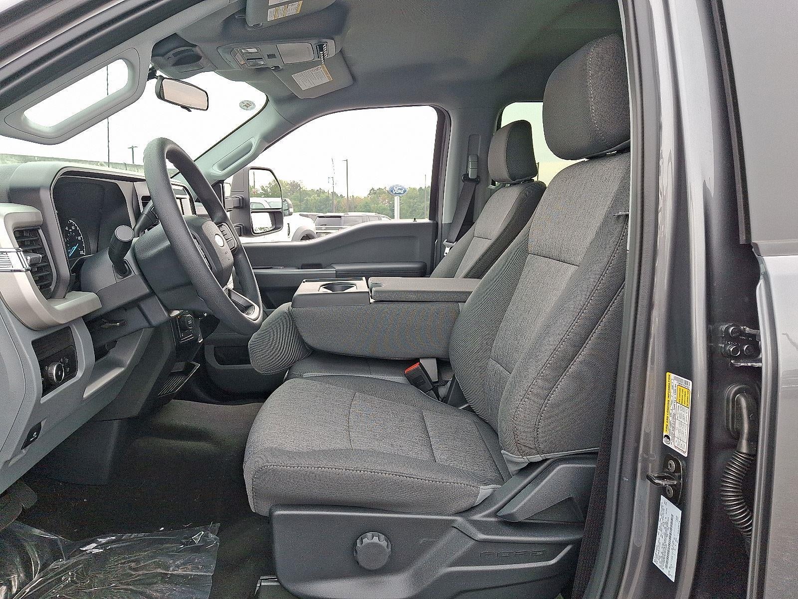 2026 Ford Super Duty F-350 XLT