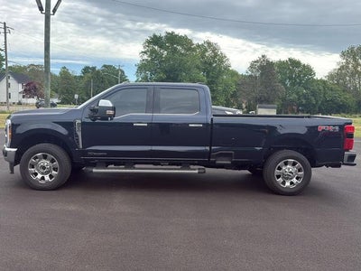 2025 Ford Super Duty F-350 Lariat