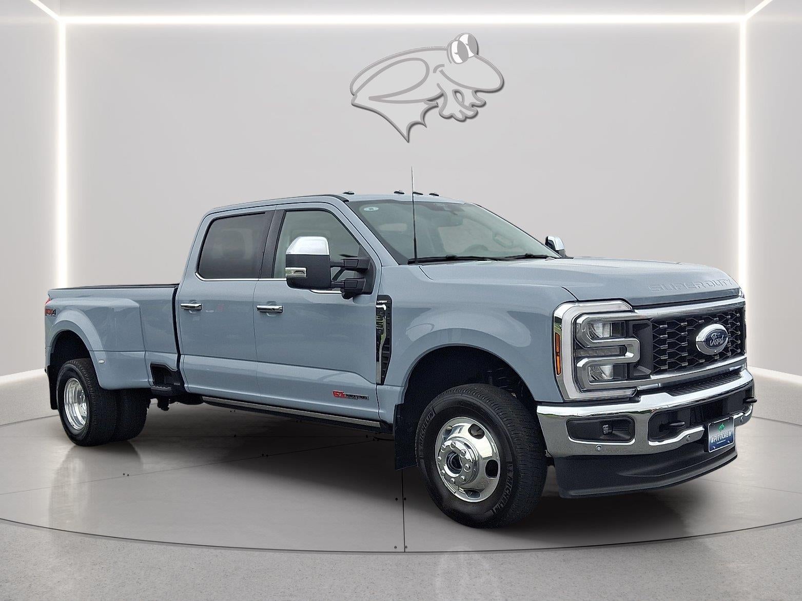 2025 Ford Super Duty F-350 DRW Lariat