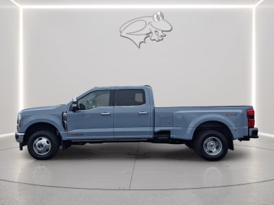 2025 Ford Super Duty F-350 DRW Lariat