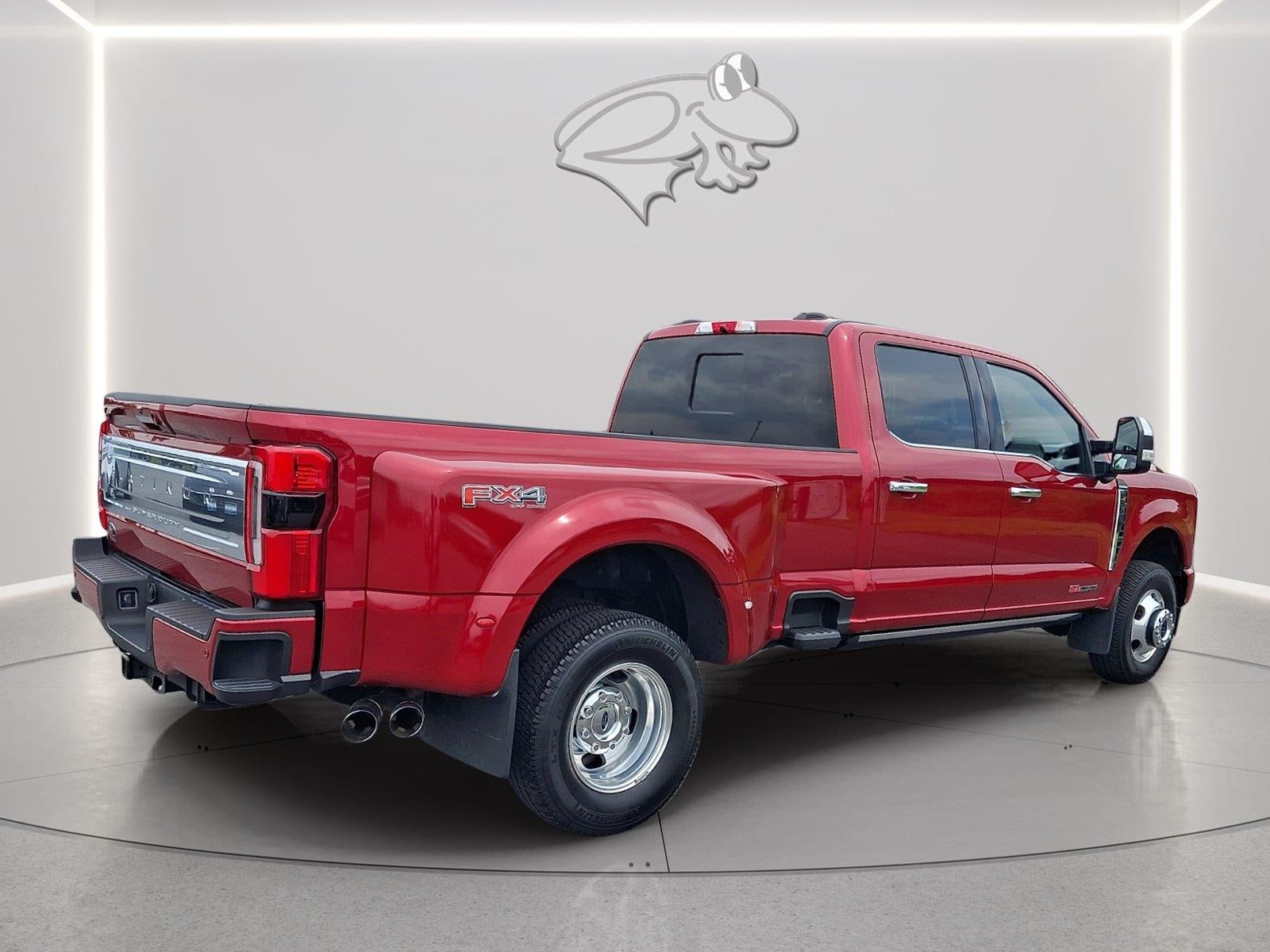 2024 Ford Super Duty F-350 Drw Platinum