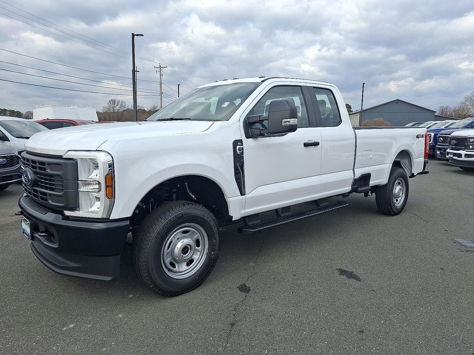 2026 Ford Super Duty F-350 SRW XL