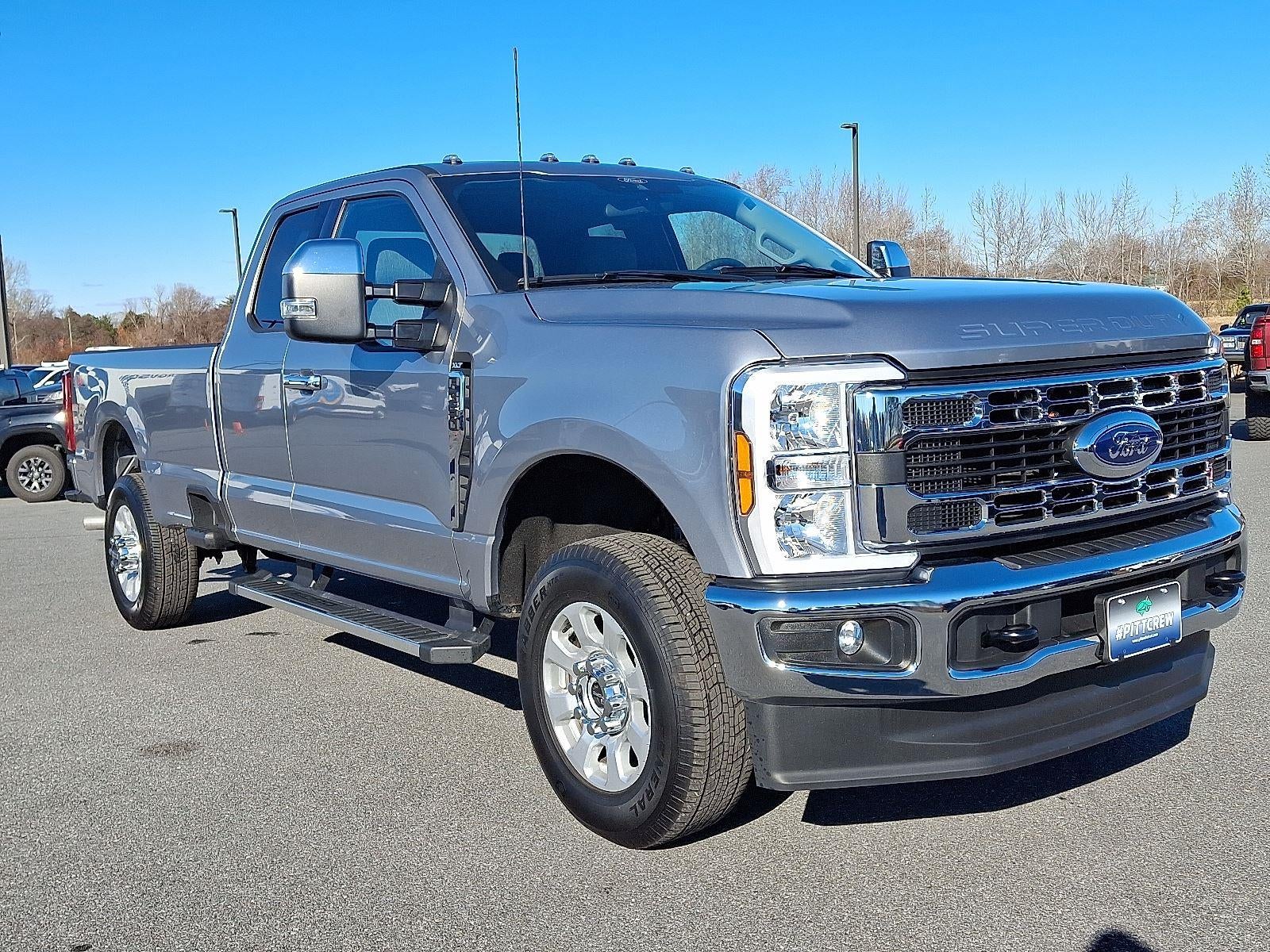 2024 Ford Super Duty F-350 XLT