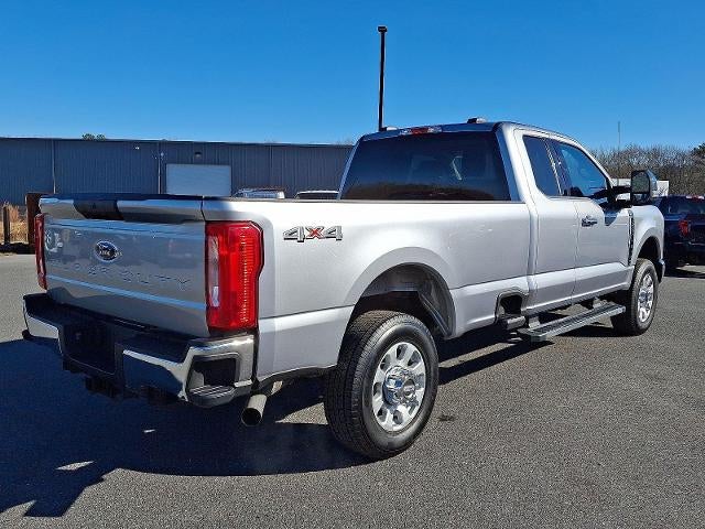 2024 Ford Super Duty F-350 XLT