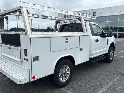 2022 Ford Super Duty F-350 SRW XL