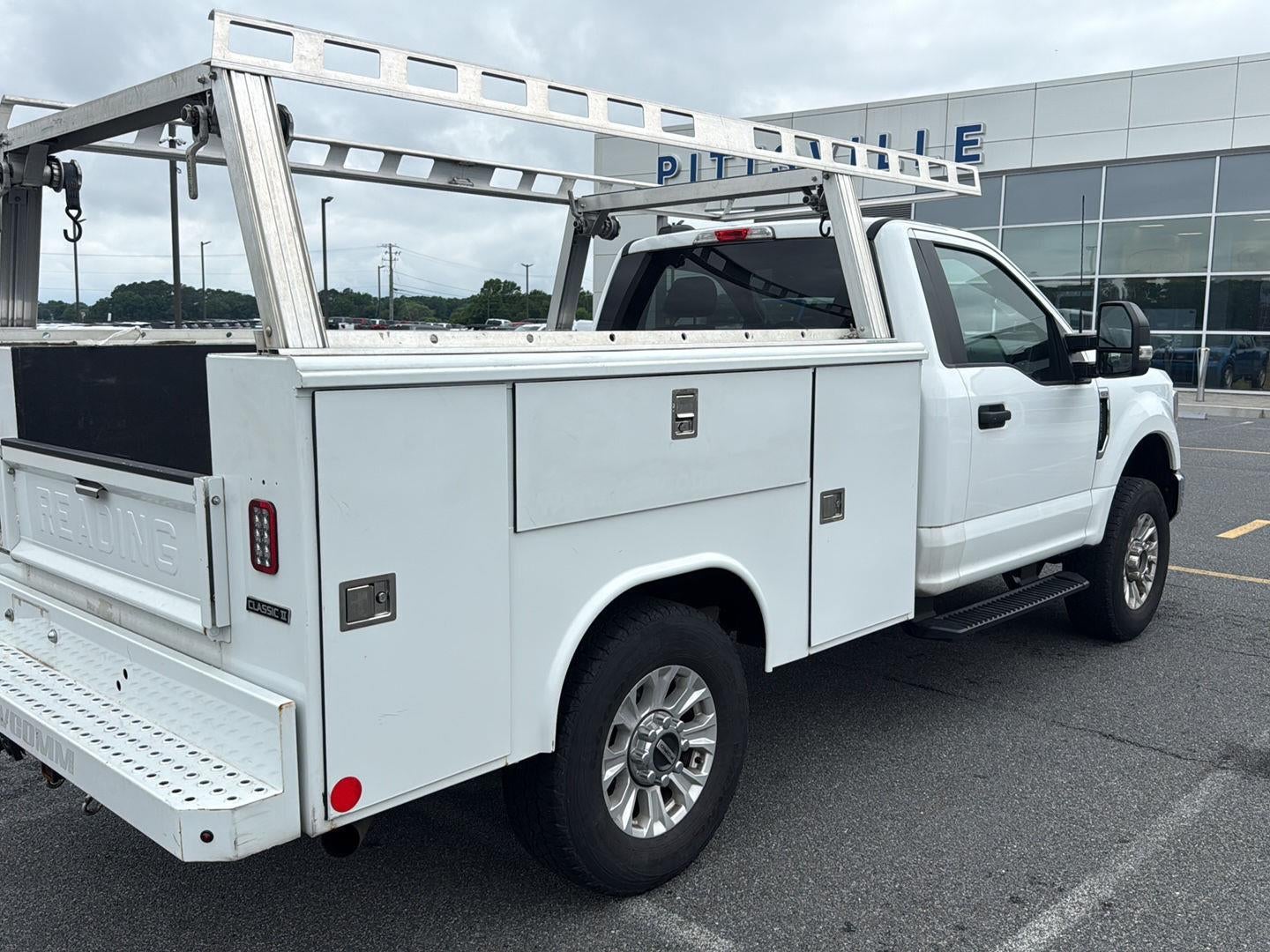 2022 Ford Super Duty F-350 SRW XL
