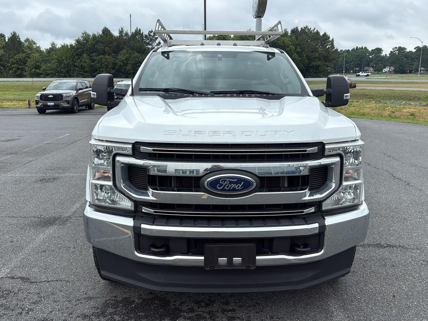 2022 Ford Super Duty F-350 SRW XL