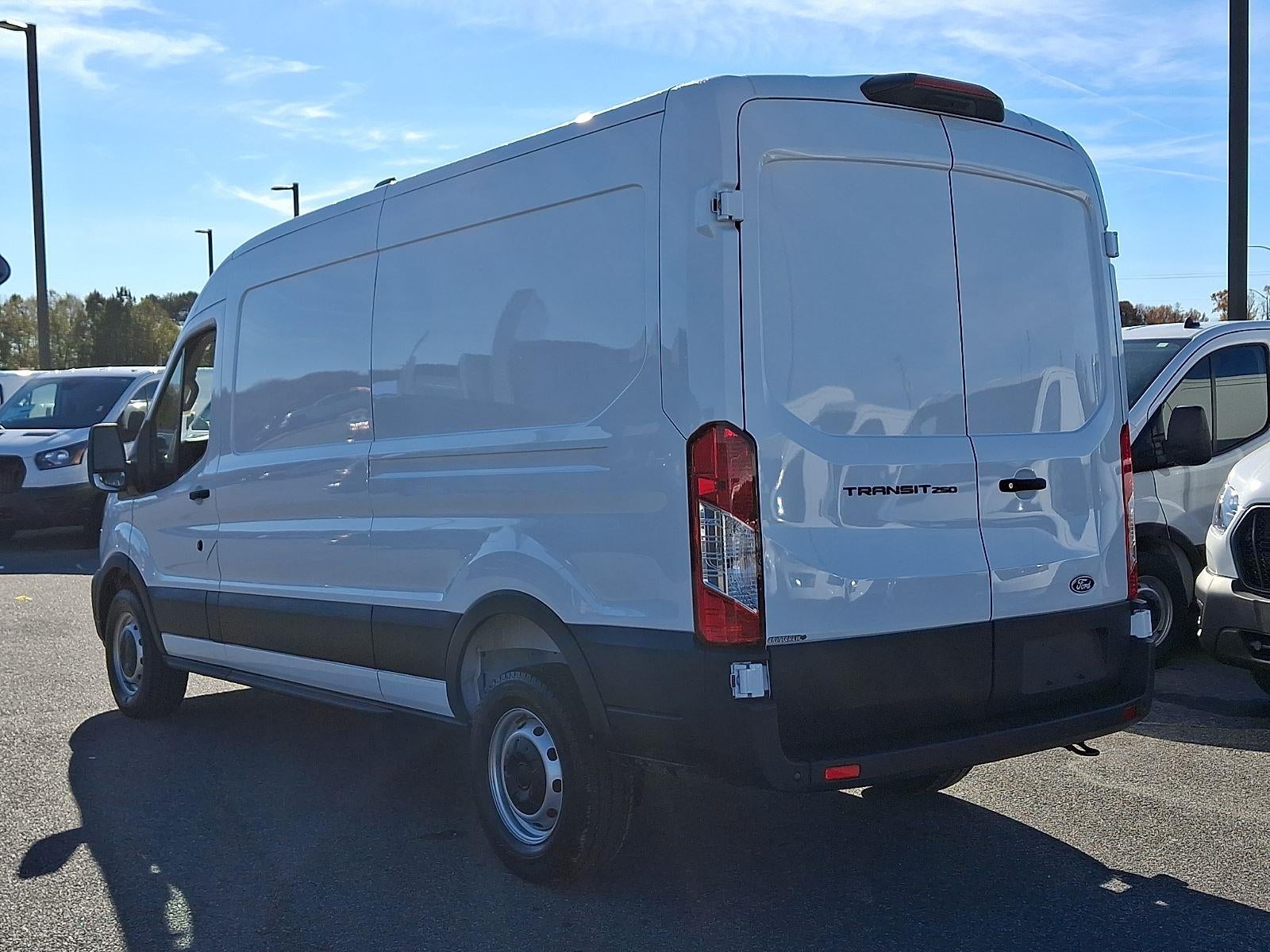 2026 Ford Transit Cargo Van MR 148" WB