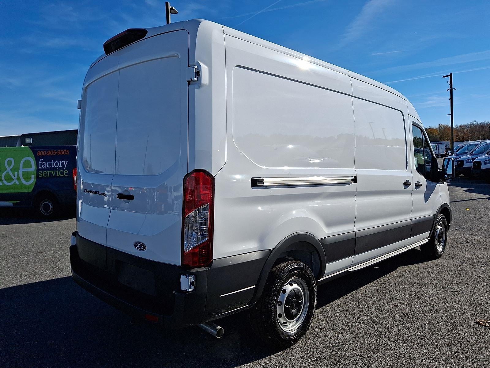 2026 Ford Transit Cargo Van MR 148" WB