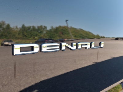 2025 GMC Acadia AWD Denali