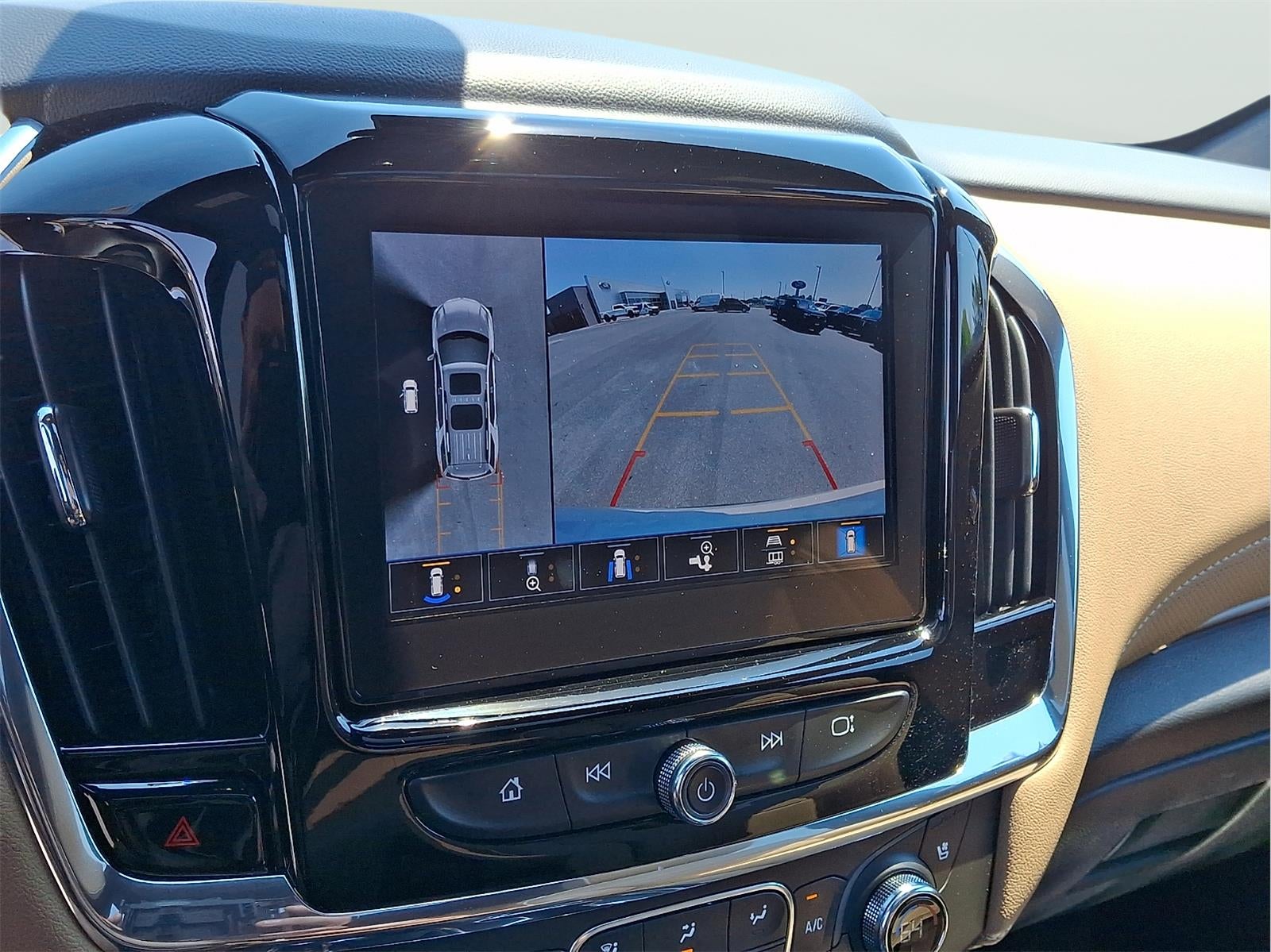 2023 Chevrolet Traverse Premier