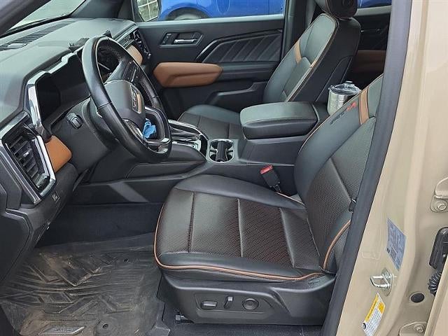 2023 GMC Canyon 4WD AT4