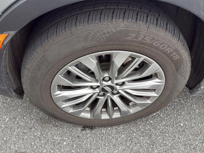 2024 Cadillac XT4 AWD Premium Luxury