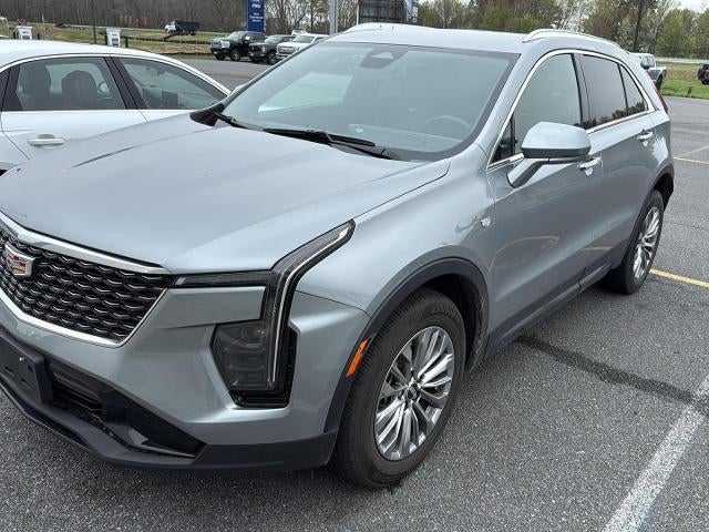 2024 Cadillac XT4 AWD Premium Luxury