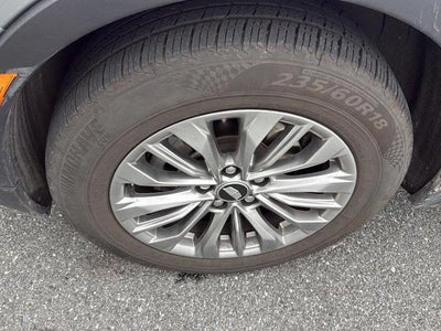 2024 Cadillac XT4 AWD Premium Luxury