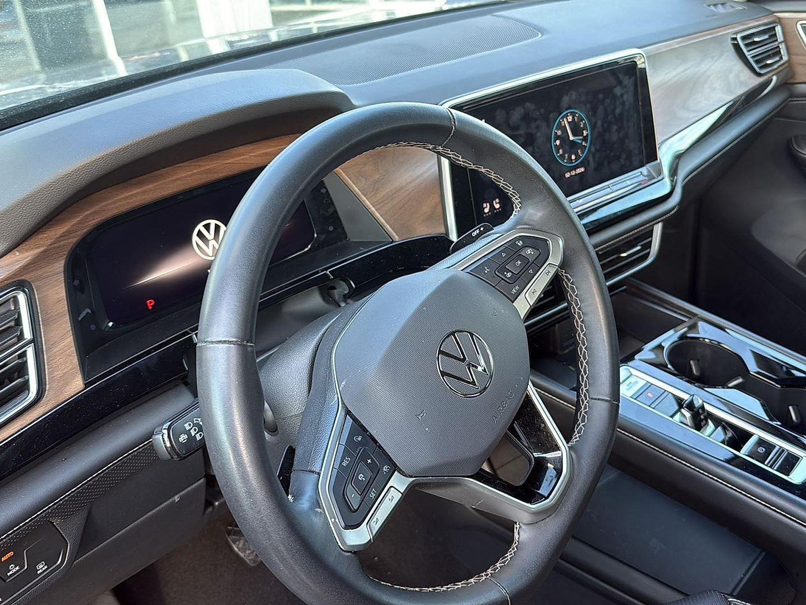 2024 Volkswagen Atlas 2.0T SE w/Technology