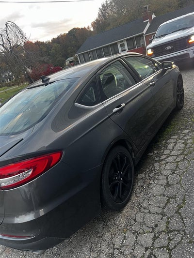2020 Ford Fusion SE