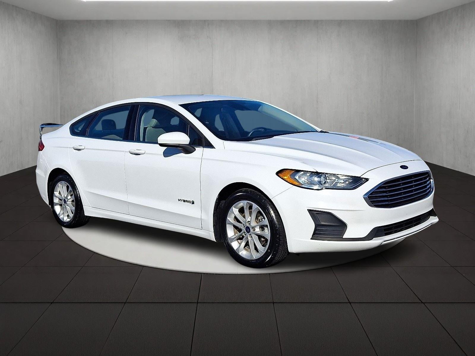 2019 Ford Fusion Hybrid SE