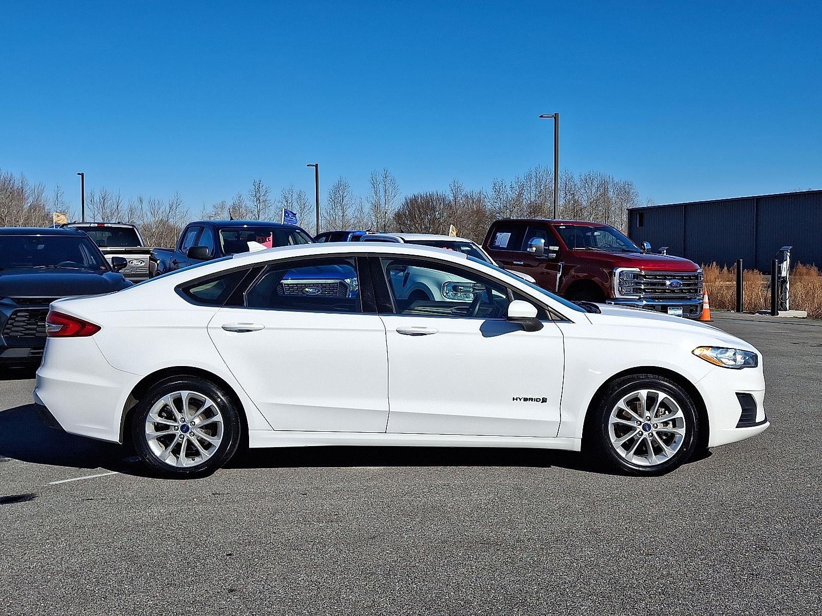 2019 Ford Fusion Hybrid SE