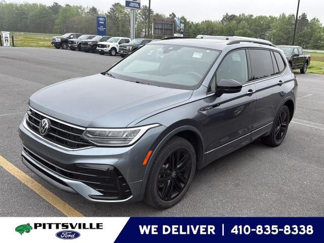 2022 Volkswagen Tiguan SE R-Line Black