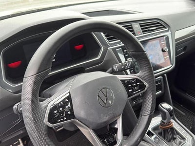 2022 Volkswagen Tiguan SE R-Line Black