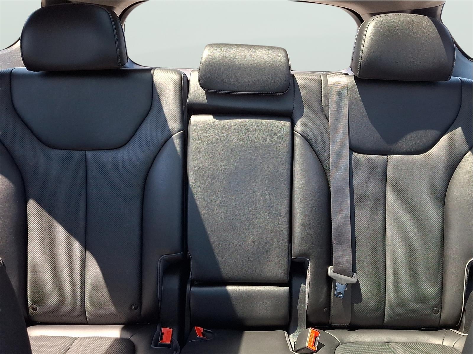 2023 Hyundai Santa Fe Limited - Photo 19