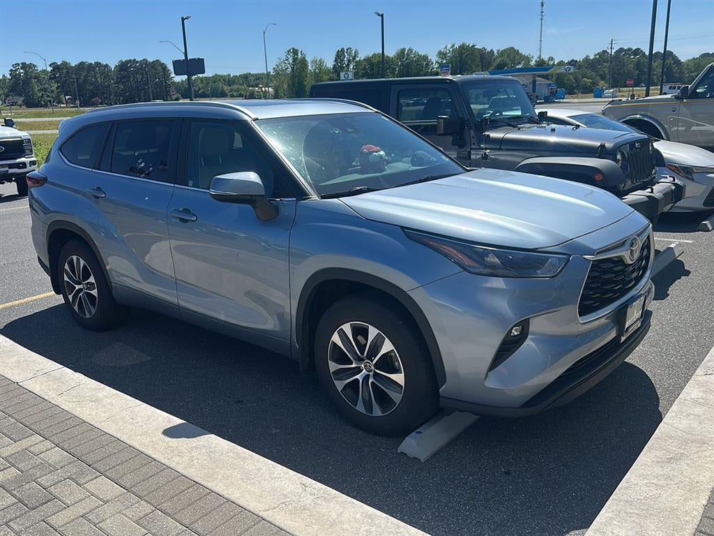 2024 Toyota Highlander XLE